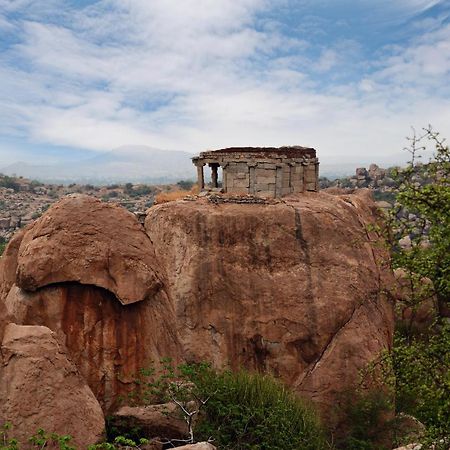 Clarks Inn Hampi Kamalapur Dış mekan fotoğraf
