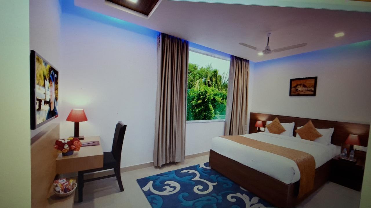 Clarks Inn Hampi Kamalapur Dış mekan fotoğraf