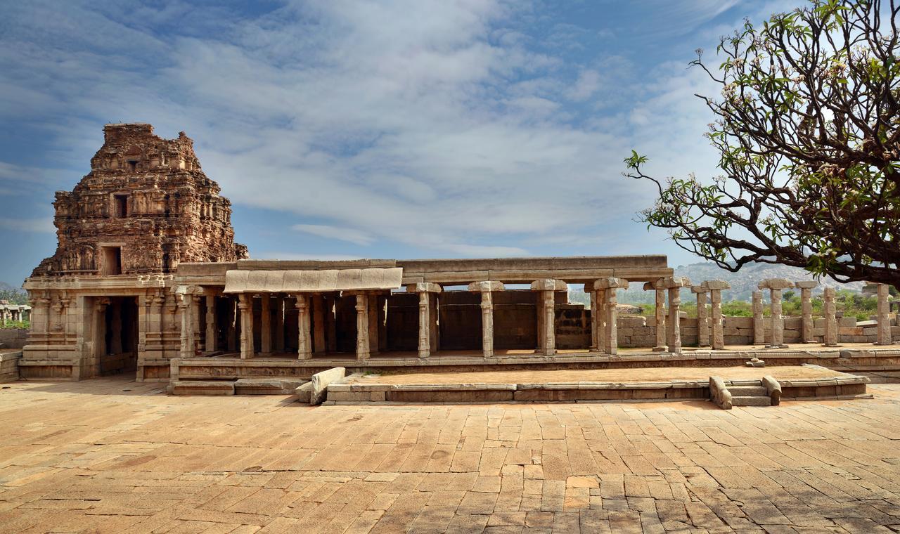 Clarks Inn Hampi Kamalapur Dış mekan fotoğraf
