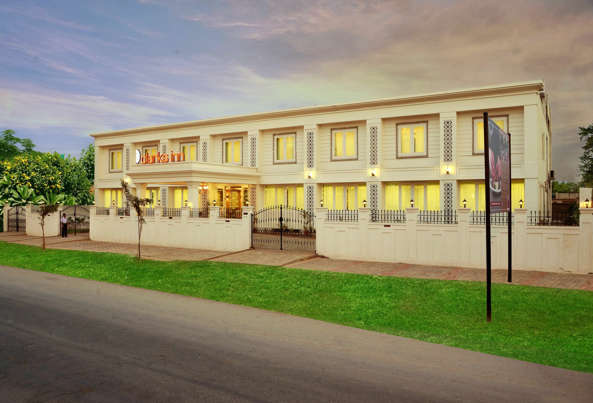 Clarks Inn Hampi Kamalapur Dış mekan fotoğraf